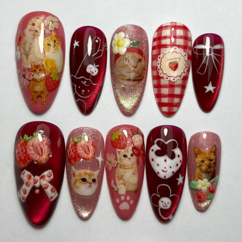 Nail Art Cat Eye - 24pcs Strawberry Cat's Eye Press On
