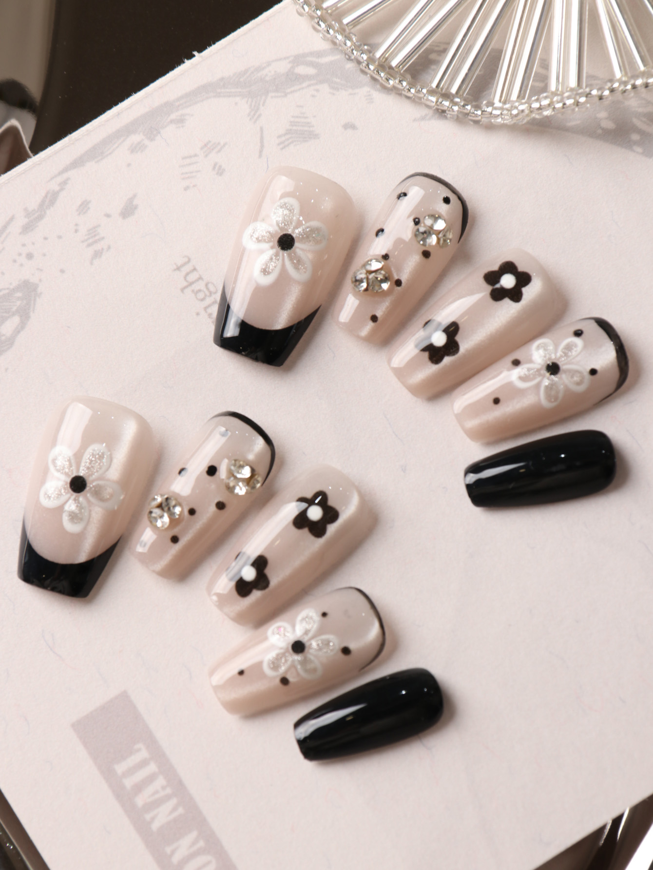 10Pcs Press on Nails Fake Nail - Nail Adhesive Tab 评论和价格