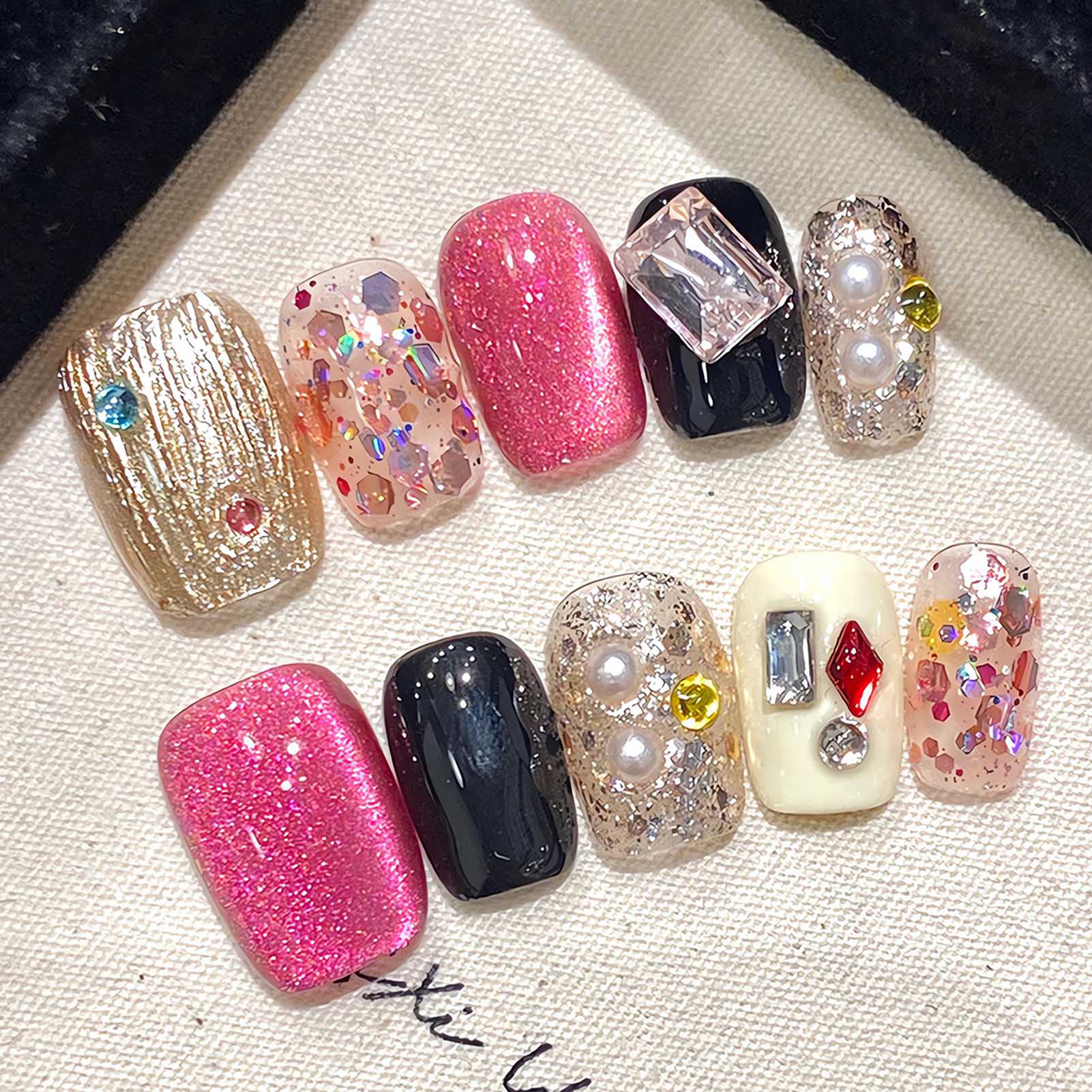 Handmade Press on Nails Glitte - Nail Art Cat Eye 评论和价格